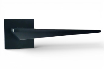 Дверные ручки на розетке А-90050 BLK