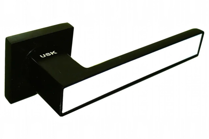Дверные ручки на розетке А-80048 BLK/WHITE