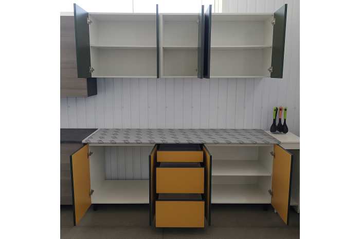 СМ Кухня Тина 2м Зеленый дымчатый/Ириска